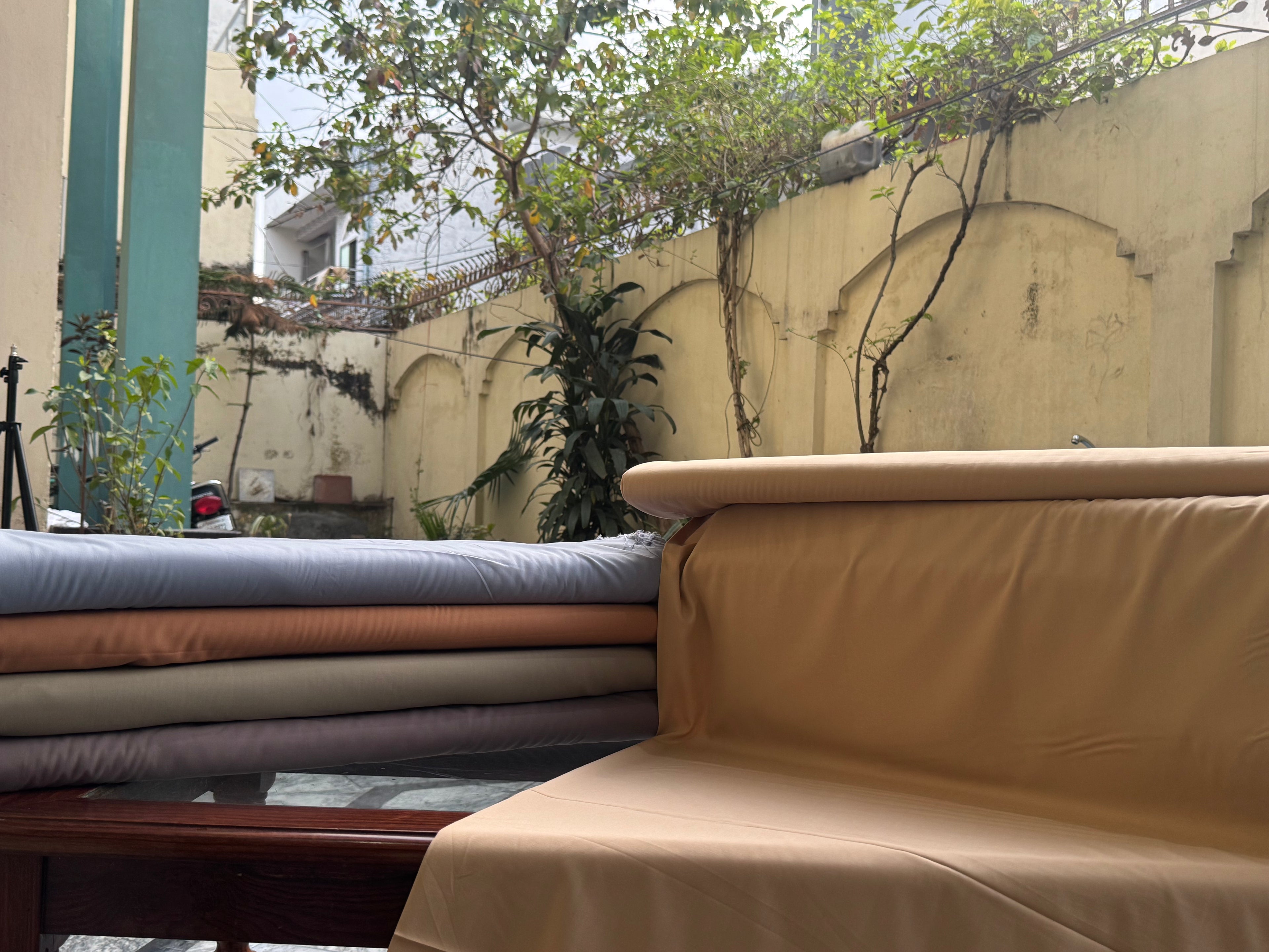 Grace Gold Makhan Wash & Wear – Premium Men’s Unstitched Suit Fabric (4 Metres)