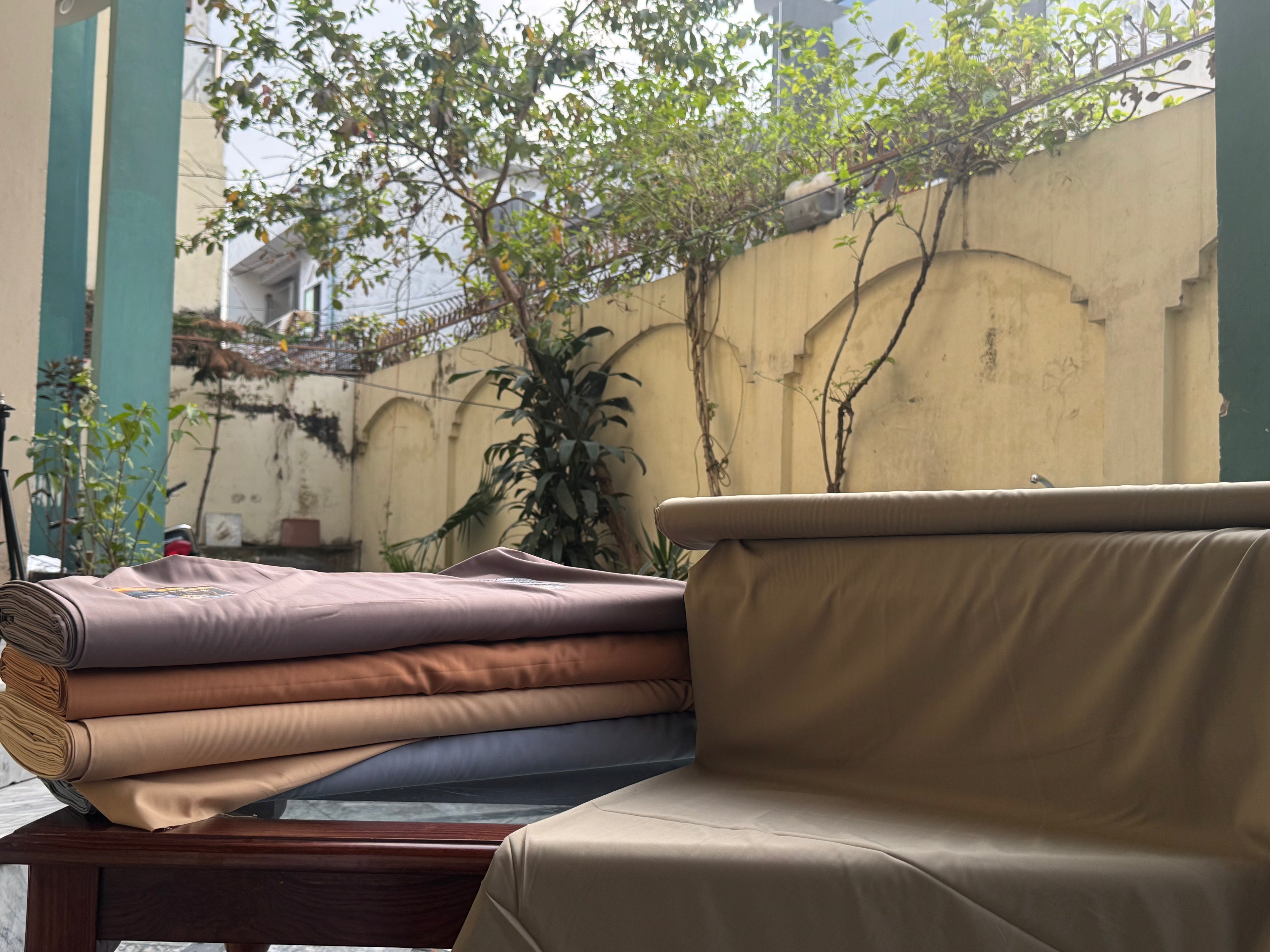 Grace Gold Makhan Wash & Wear – Premium Men’s Unstitched Suit Fabric (4 Metres)